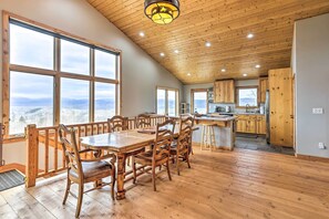 Dining - Secluded Granby Mtn Cabin: 75 Acres & Views (Granby)