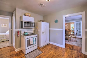 House (3 Bedrooms) | Interior