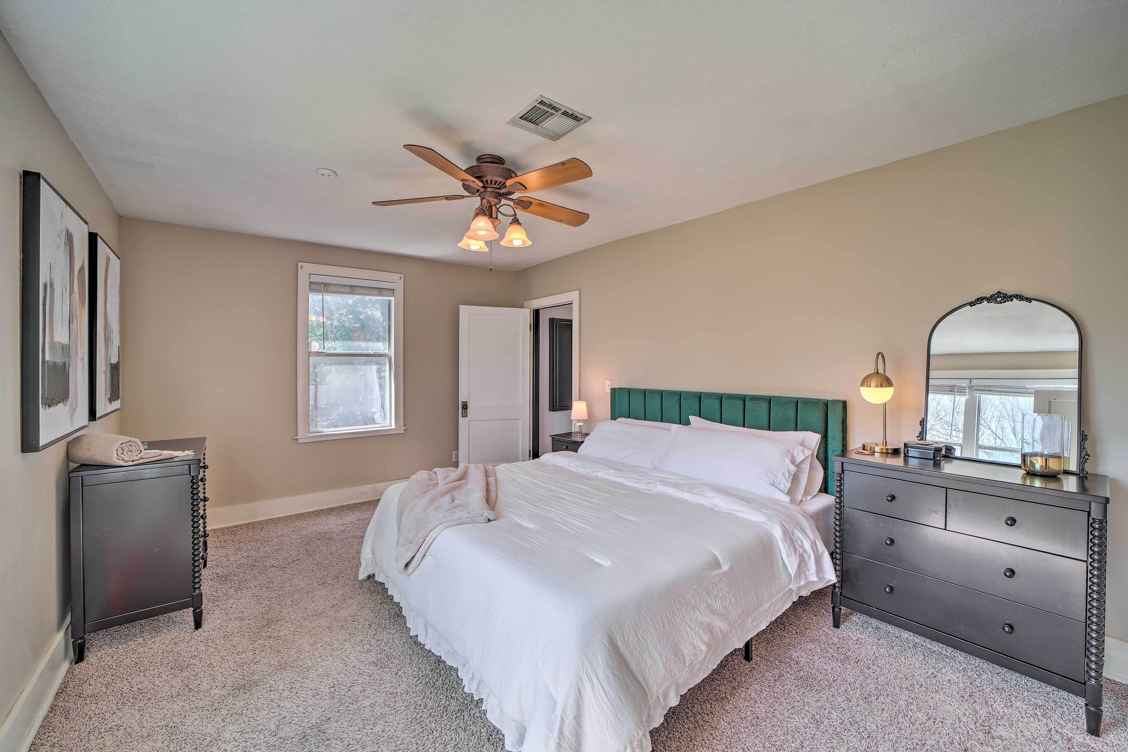 House (3 Bedrooms) | Interior