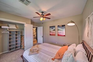 House (3 Bedrooms) | Interior - Amazing Musical Abode in Expo Square Neighborhood! (Tulsa)