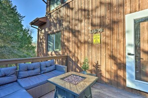 Apartment (3 Bedrooms) | Interior - Hike, Ski & Golf: Mtn-view Codo in Vernon Township (Vernon)