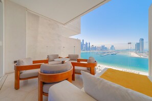 Property grounds - Amusing 2BR with Sea view at FIVE Palm (Dubai)