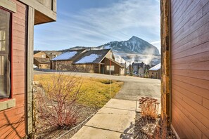 Apartment (4 Bedrooms) | Interior - Crested Butte Townhome w/ Views - Steps to Lifts! (Crested Butte)