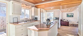 Cle Elum Vacation Rental - Walk Downtown!