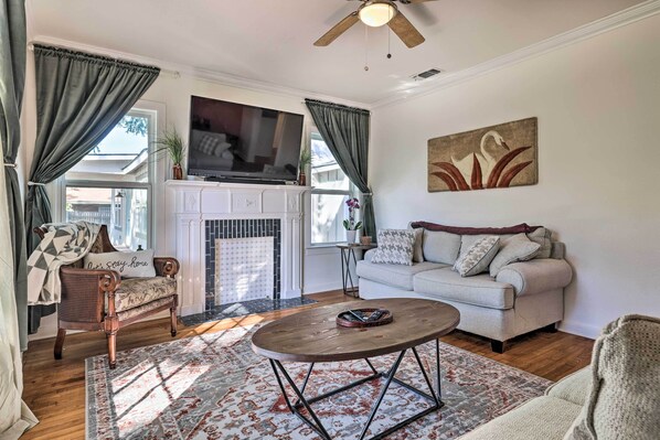 TV, video-game console - Cheerful City Gem w/ Game Room & Fire Pit! (San Antonio)