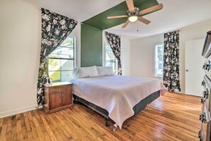 House (4 Bedrooms) | 4 bedrooms, bed sheets - Cheerful City Gem w/ Game Room & Fire Pit! (San Antonio)