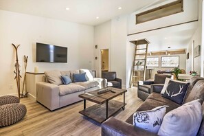 Apartment (2 Bedrooms) | Front of property