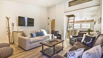 Apartment (2 Bedrooms) | Front of property