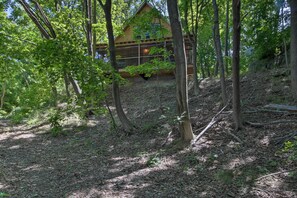 Cottage (1 Bedroom) | Interior - Kennebec River Cottage; 1/4 Mi to Boat Ramp! (Bath)