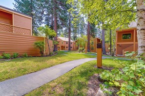 Interior - 2 Mi to Burnt Cedar Beach: Incline Village Condo (Incline Village)