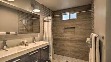 House (3 Bedrooms) | Bahagian dalam