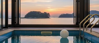 Changwon 055 Poolvilla