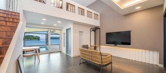 Changwon 055 Poolvilla