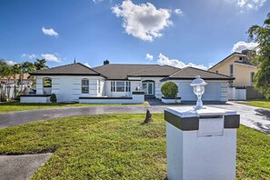 Apartment (1 Bedroom) | Interior - Sleek Hialeah Guest Suite on Golf Course! (Miami Gardens)