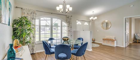 House (3 Bedrooms) | Interior