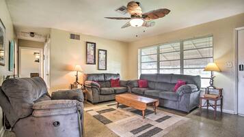 House (2 Bedrooms) | Interior