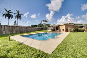 House (2 Bedrooms) | Front of property