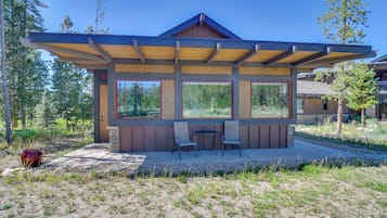 House (1 Bedroom) | Interior