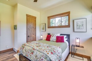 House (1 Bedroom) | Interior