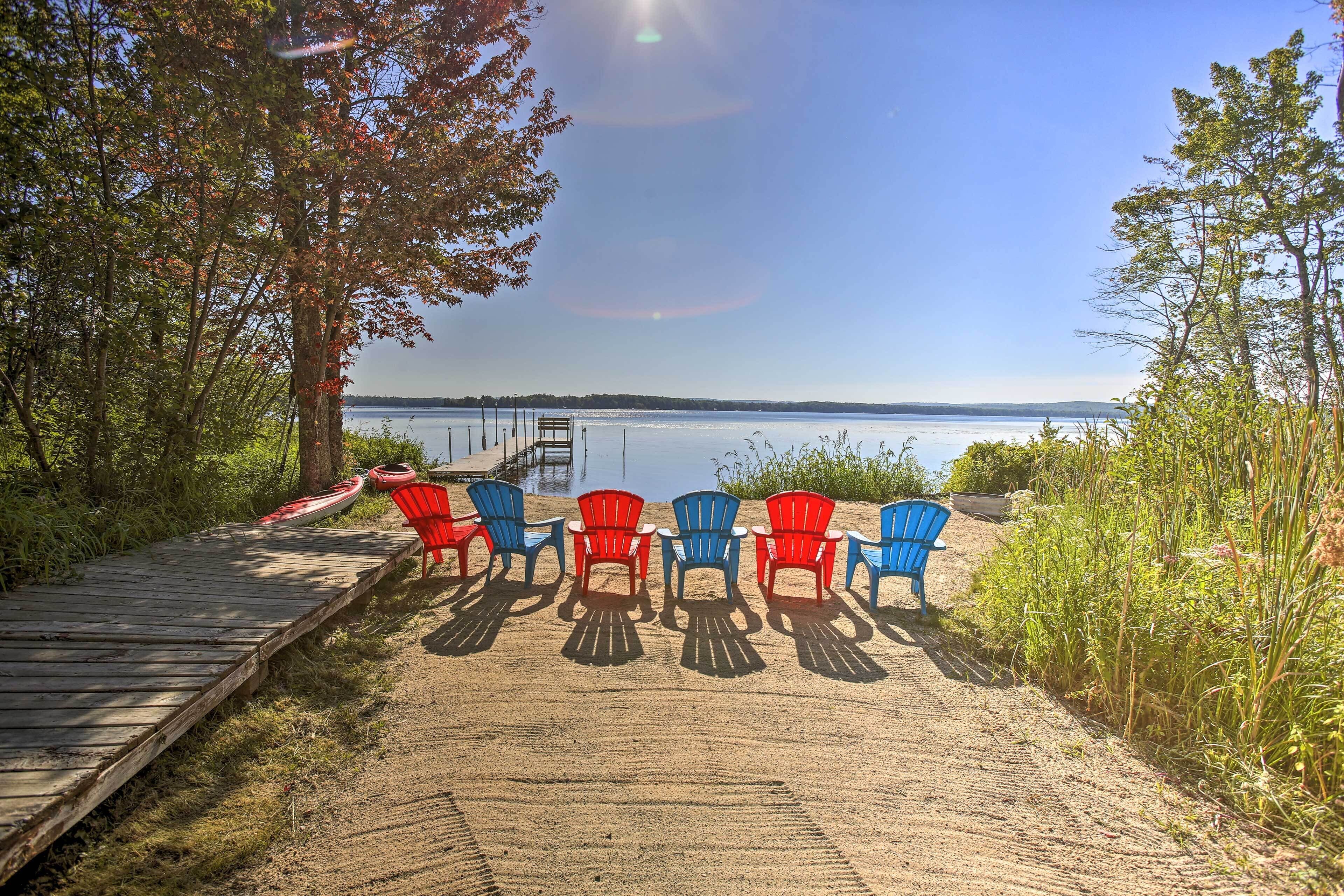 House (4 Bedrooms) | Depan hartanah