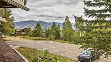 ุงูู
ูุดุฃุฉ ู
ู ุงูุฏุงุฎู