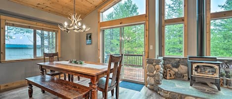 House (3 Bedrooms) | Interior