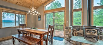 Bikes, Grill & Views: Luxe Truckee Cabin!