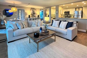 Apartment (2 Bedrooms) | Front of property - Updated Lake Daze Condo w/ Amazing Pool! (Hot Springs)