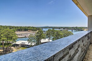 Apartment (2 Bedrooms) | Interior - Updated Lake Daze Condo w/ Amazing Pool! (Hot Springs)