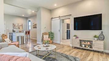 House (3 Bedrooms) | Front of property