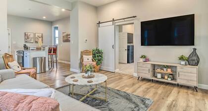 Quaint + Cozy Indianapolis Getaway w/ Yard!