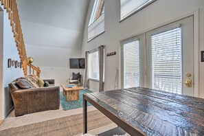 House (2 Bedrooms) | Interior - Leavenworth Vacation Rental Near Downtown! (Leavenworth)