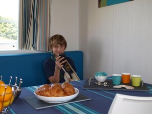 Dining - La Palombe - Orist - Gîte (ORIST)