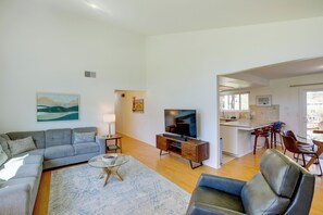 House (3 Bedrooms) | Interior