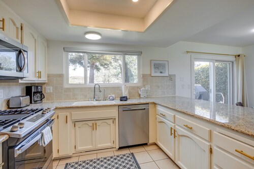 Lakefront Grover Beach Home ~ Walk to Ocean!