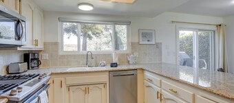 Lakefront Grover Beach Home ~ Walk to Ocean!