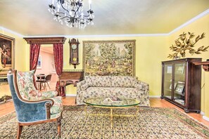 House (1 Bedroom) | Interior