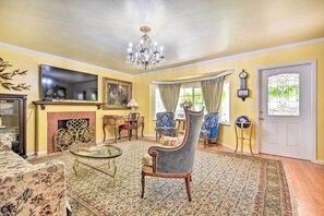 House (1 Bedroom) | Interior