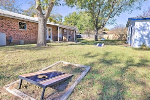 House (3 Bedrooms) | Interior - Updated 'blue Door Haus' ~ 1 Mi to Main St! (Fredericksburg)