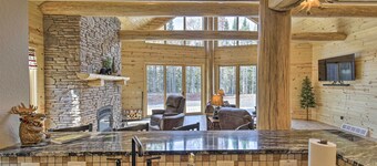 Spacious Hurley Home w/ Game Room Near Lakes