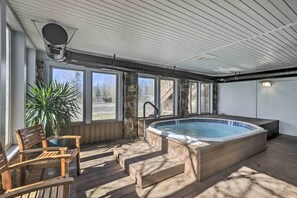 Interior - 6 Mi to Slopes! Mtn-view Breck Gem w/ Resort Perks (Breckenridge)