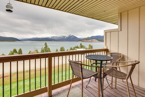 8 Mi to Keystone Resort: Dillion Condo w/ Hot Tub!