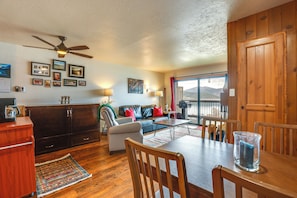 Apartment (1 Bedroom) | Interior - 8 Mi to Keystone Resort: Dillion Condo w/ Hot Tub! (Dillon)