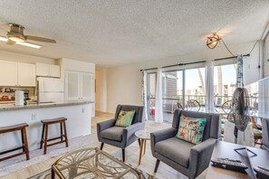Apartment (1 Bedroom) | Interior - Newly Remodeled Kailua-kona Condo w/ Pool Access (Kailua-Kona)