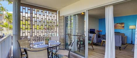 Apartment (1 Bedroom) | Outdoor dining