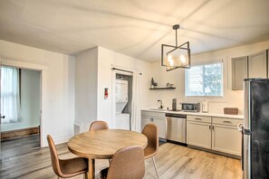 Apartment (2 Bedrooms) | Interior - Chic & Historic Apt: 1 Mile to Dtwn Spokane! (Spokane)