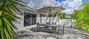 Remodeled Naples Getaway w/ Pool ~ 1 Mi to Beach!