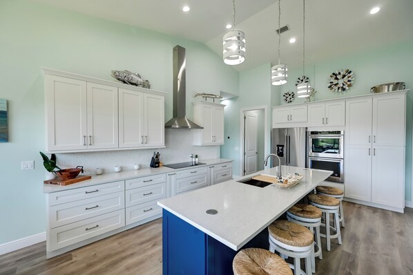 House (3 Bedrooms) | Interior