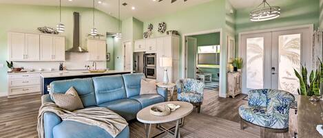 House (3 Bedrooms) | Interior