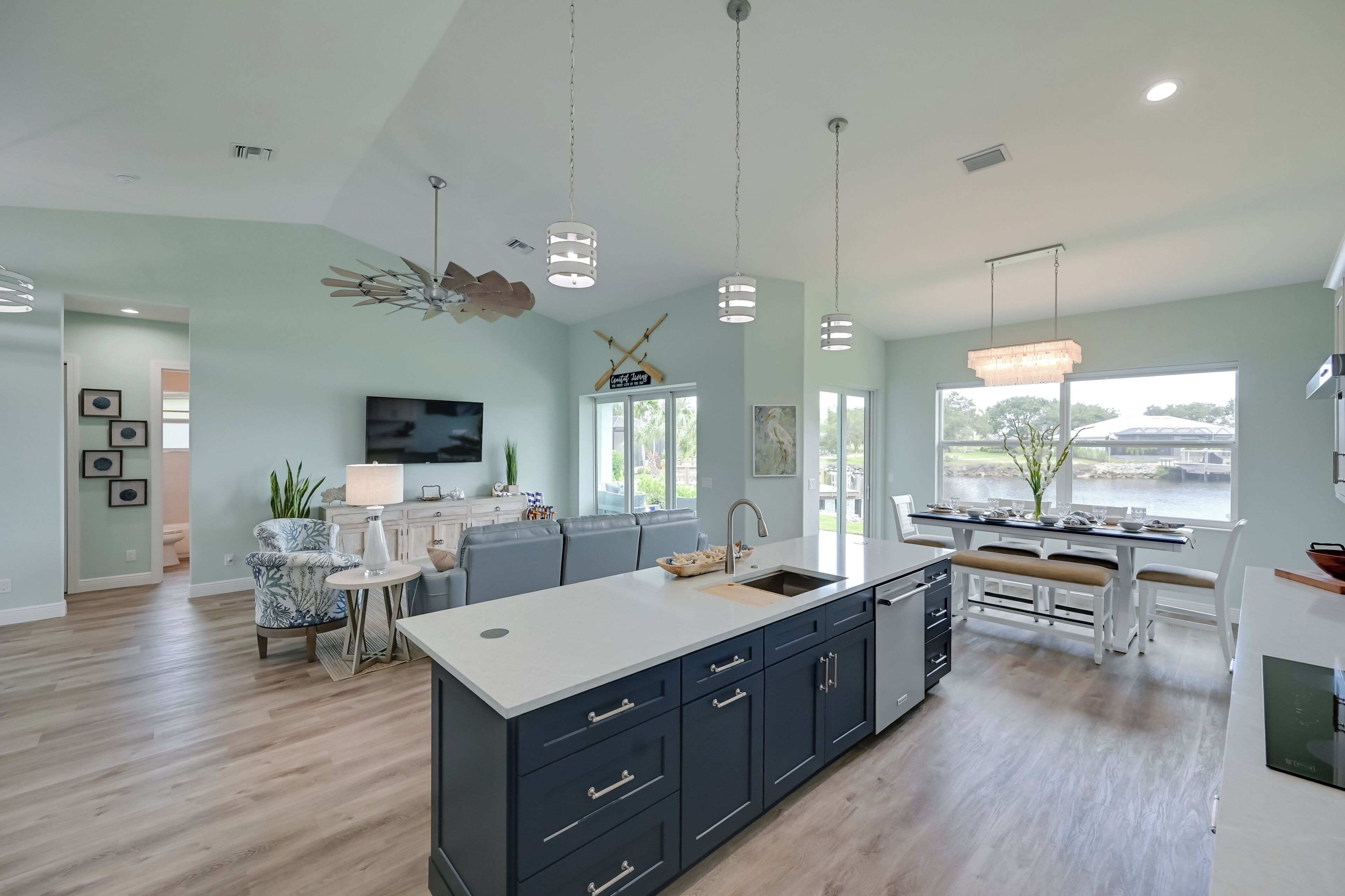 House (3 Bedrooms) | Interior